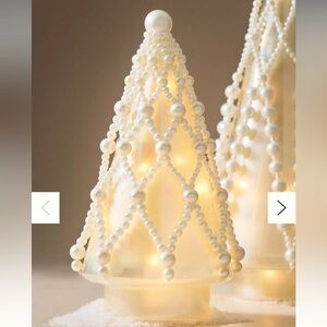Anthropologie NEW with tags
Elegant Pearl-Embellished Glass Holiday Tree-TALL